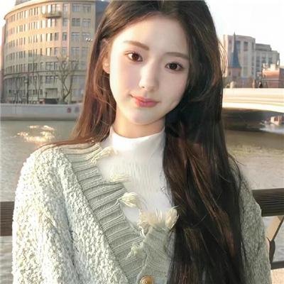 小妞死翘翘 海报